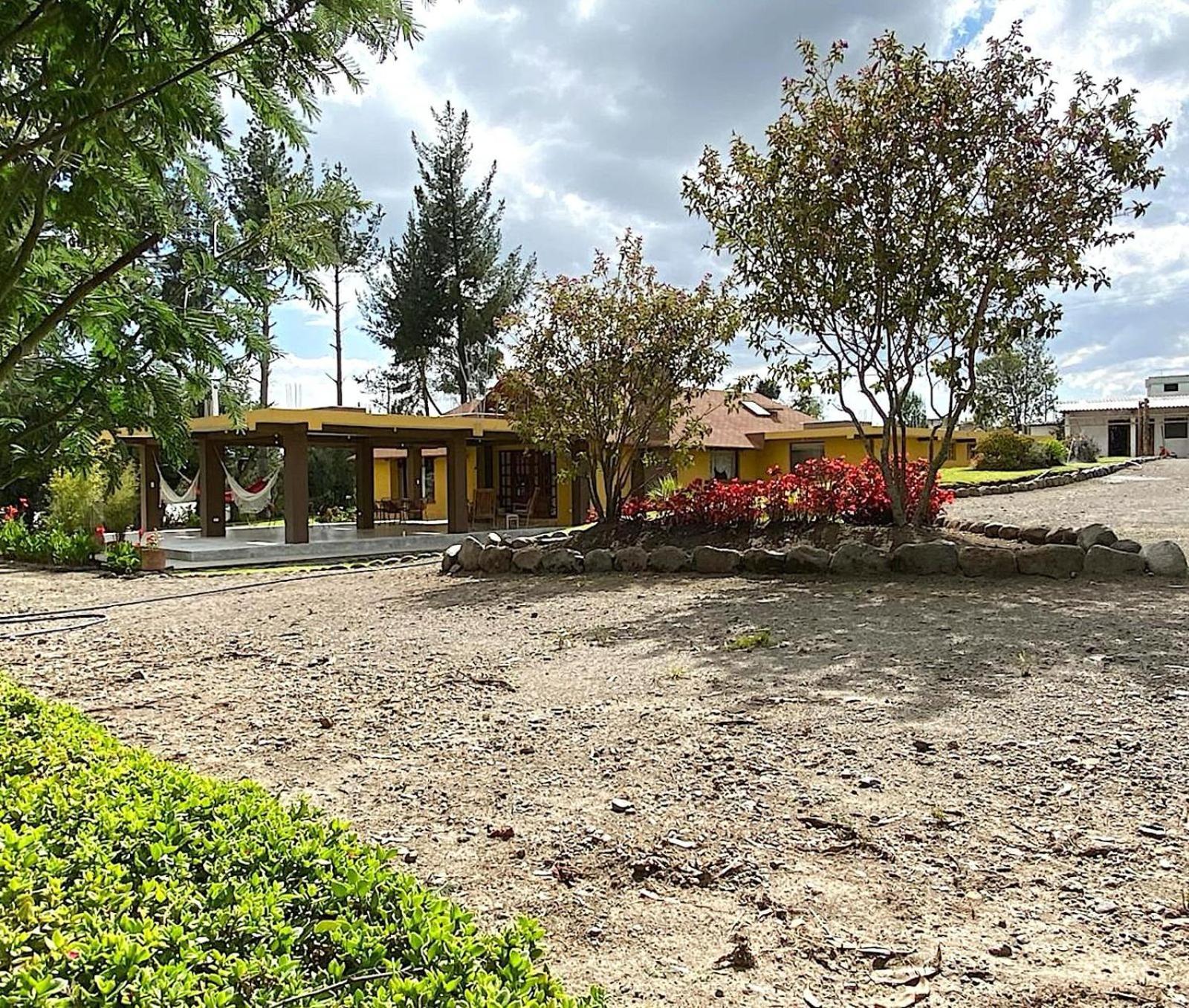 Cottage house Cayambe Exteriör bild